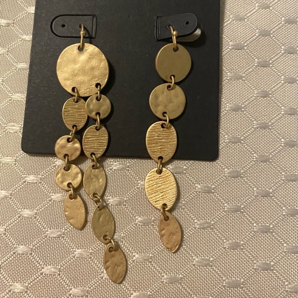 Halogen long gold earrings - Picture 1 of 2